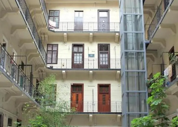 Lola Apartment